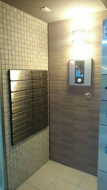 14/20 エントランス