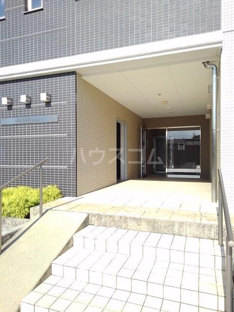 14/21 エントランス