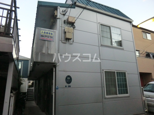 28/30 エントランス
