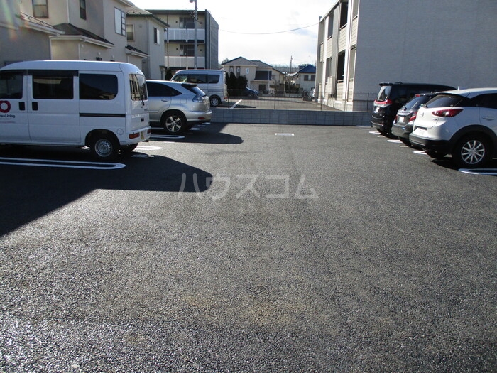 17/18 駐車場