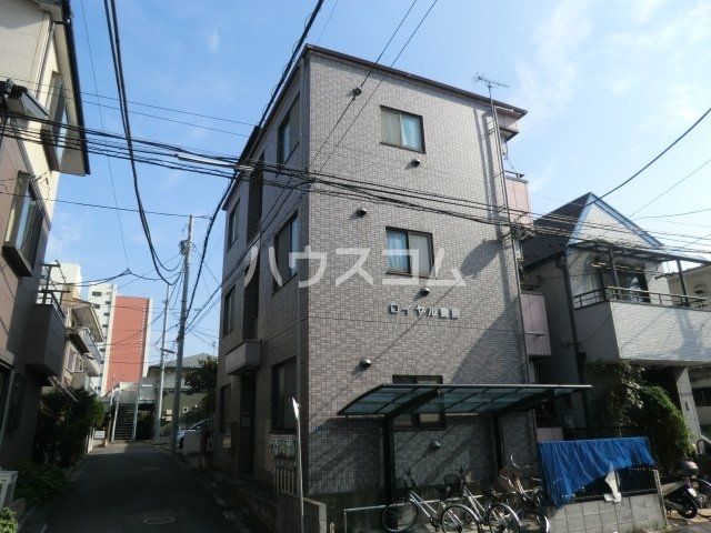 28/30 エントランス