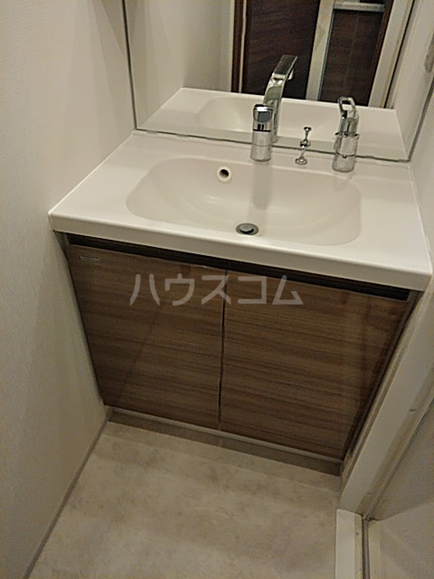 13/30 洗面