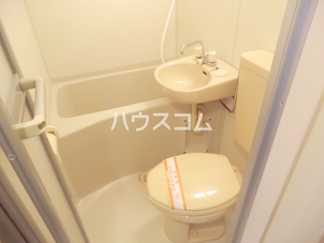 13/30 浴室