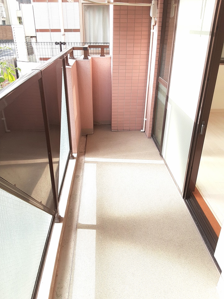 20/30 バルコニー