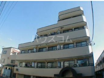 28/30 エントランス