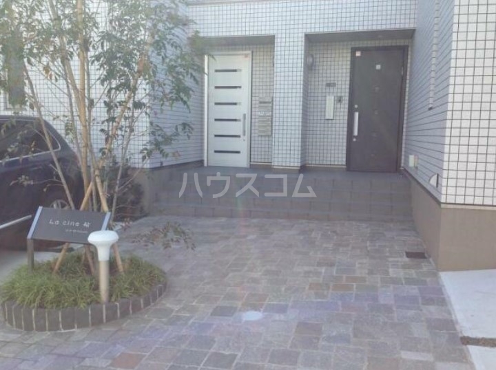 16/24 エントランス