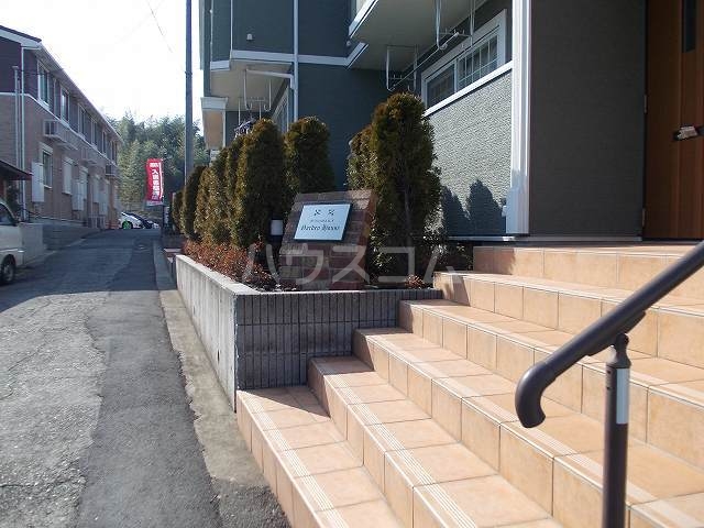 17/26 エントランス