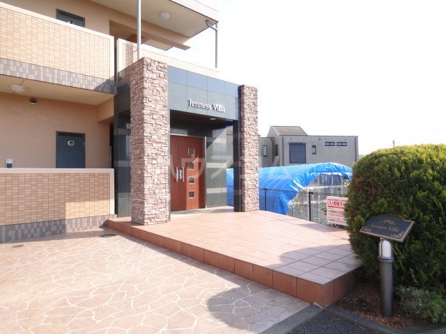 25/30 エントランス