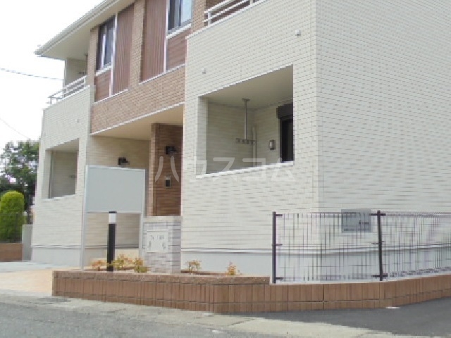 16/21 エントランス