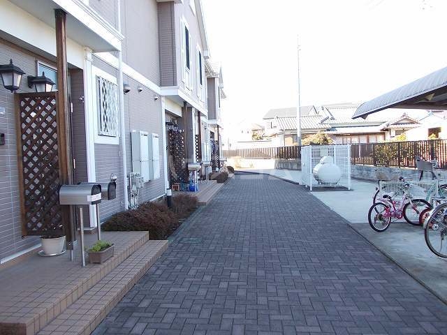 17/23 エントランス