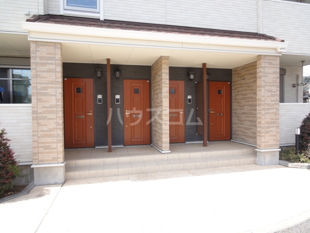 16/25 エントランス