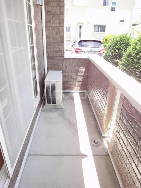 15/23 バルコニー