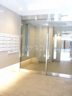 15/21 エントランス