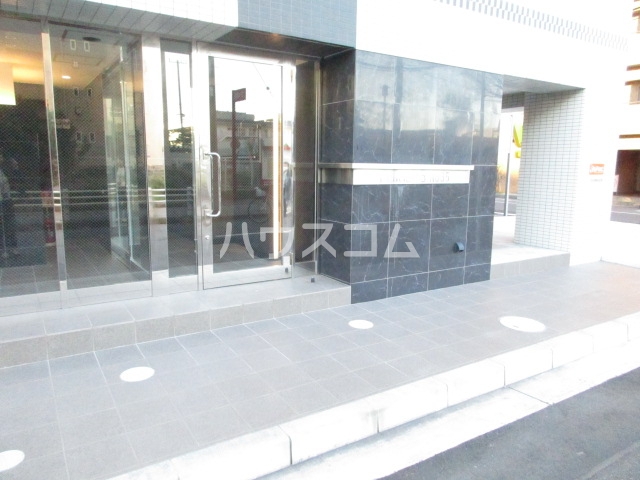 3/8 エントランス