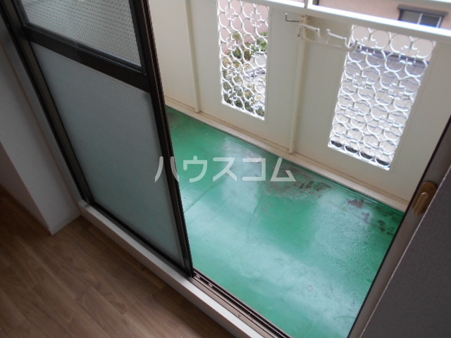 21/27 バルコニー