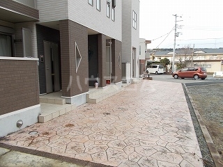 3/8 エントランス