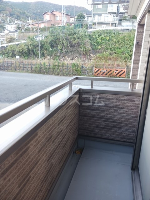 13/23 バルコニー