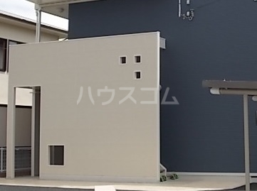 23/30 エントランス