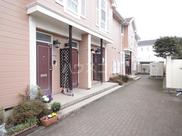 16/26 エントランス