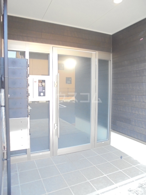 17/24 エントランス