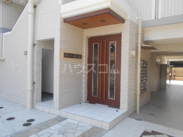 29/30 エントランス