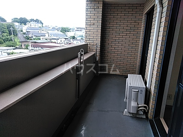 23/30 バルコニー