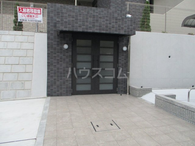 29/30 エントランス