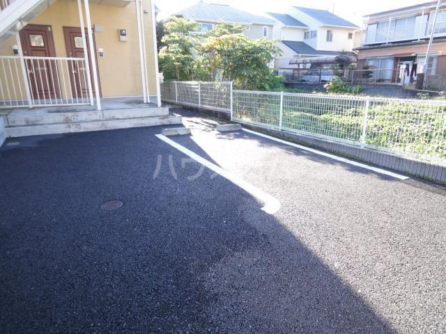 28/30 駐車場