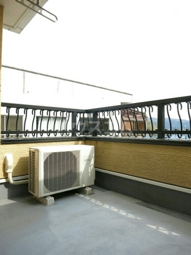 13/20 バルコニー