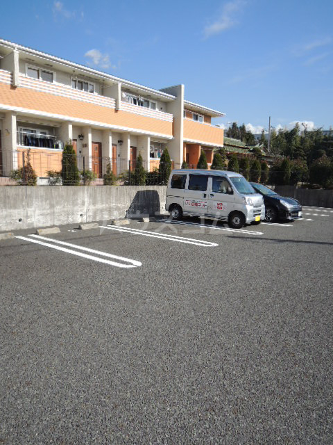 2/7 駐車場