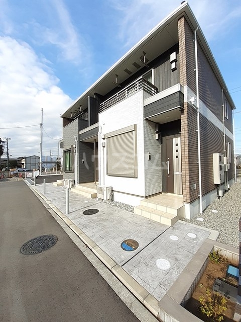 16/23 エントランス