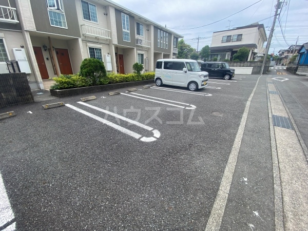 26/30 駐車場