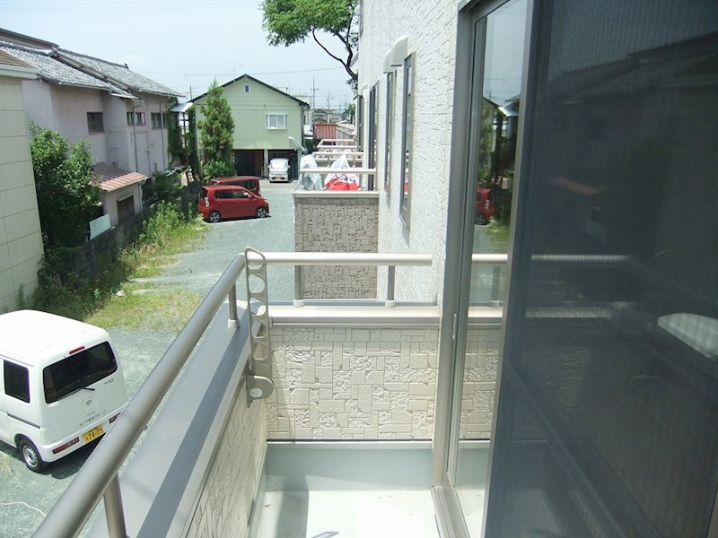 28/30 エントランス