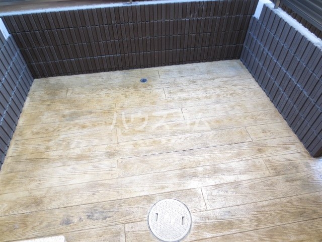 21/30 バルコニー