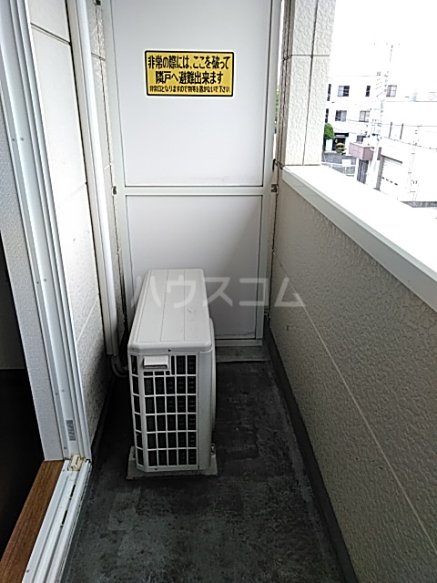 17/28 バルコニー