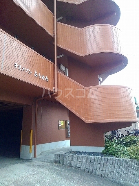 18/24 エントランス