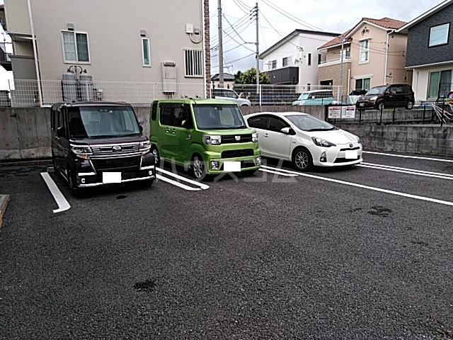 16/22 駐車場