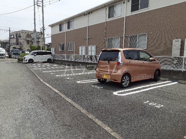 21/23 駐車場