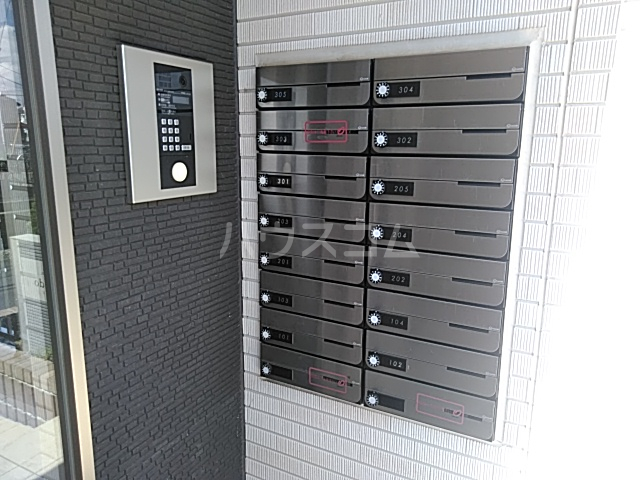 22/30 エントランス