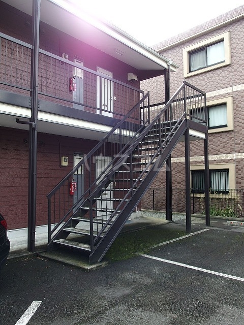 13/20 エントランス