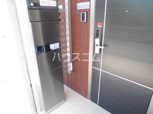 21/23 エントランス