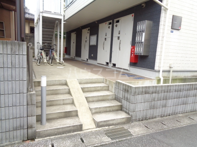 29/30 エントランス