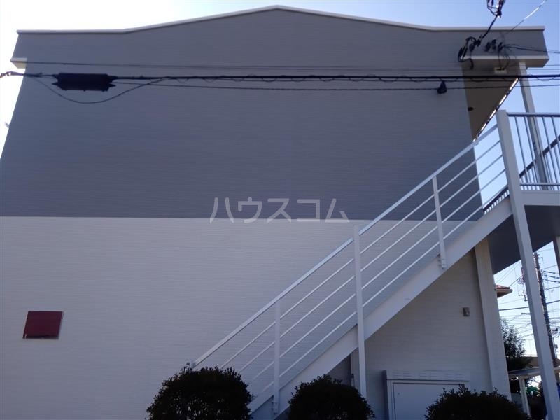 16/20 エントランス