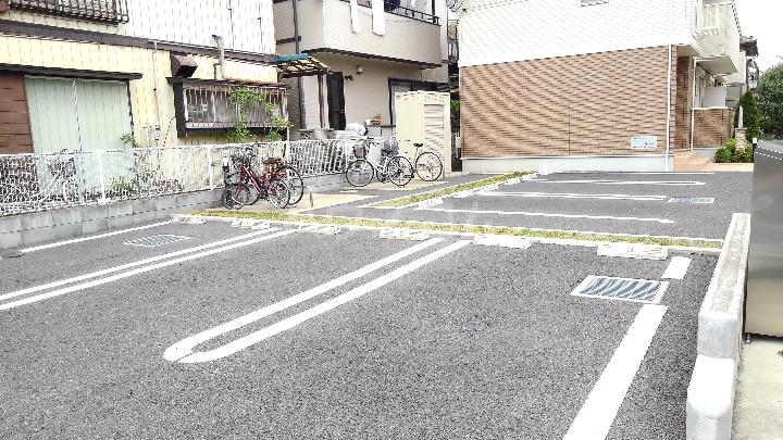 15/25 駐車場