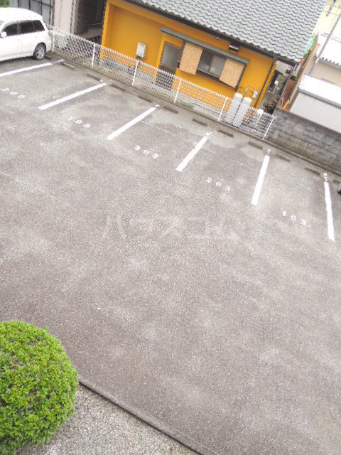 14/20 駐車場