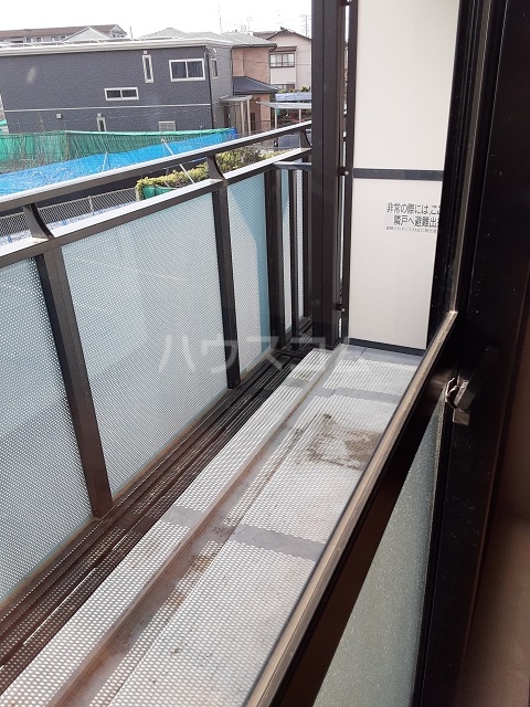 13/23 バルコニー