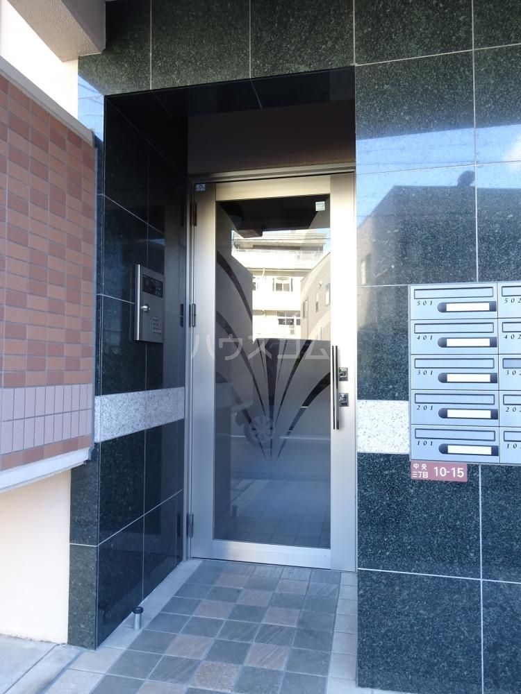 19/22 エントランス