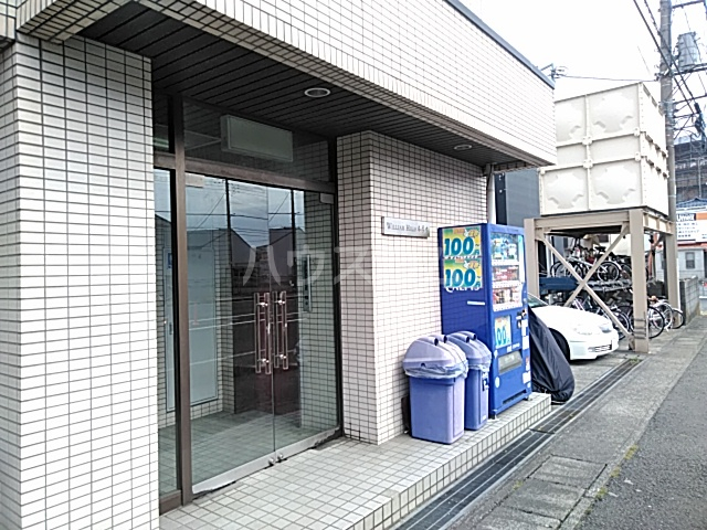 24/28 エントランス