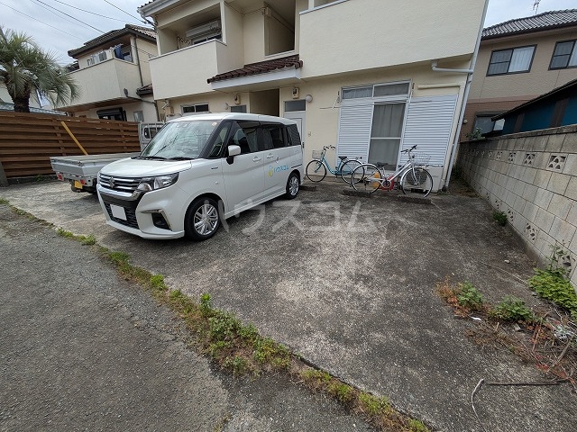 20/28 駐車場