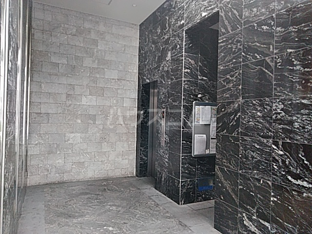 21/25 エントランス